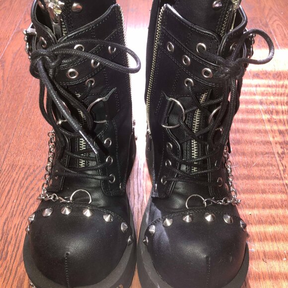 Brand new Dank 57 Demonia boots, US women size 6. - Picture 3 of 5